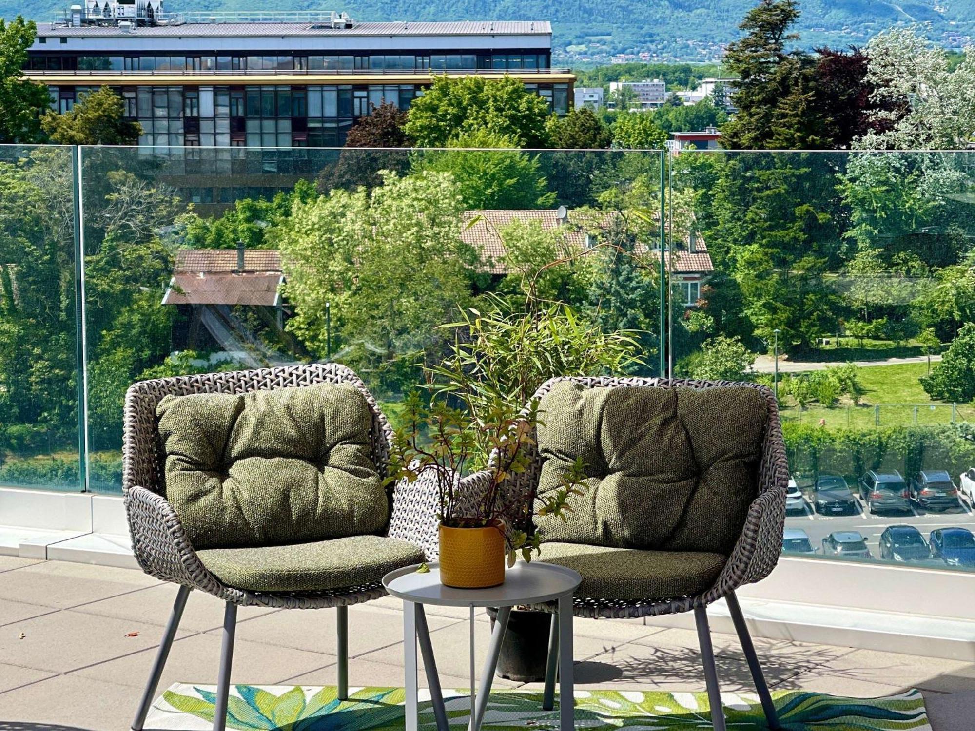 Mercure Geneva Airport Meyrin Exterior photo